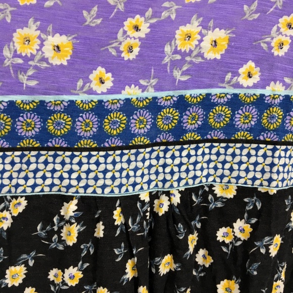 Style & Co Mixed Floral Print Ladder Button Top - Picture 3 of 8